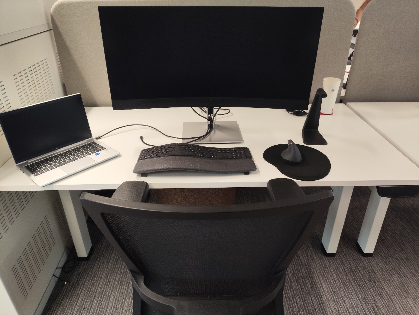 Ingerichte werkplek van Tekoyah Ingerichte werkplek van Tekoyah