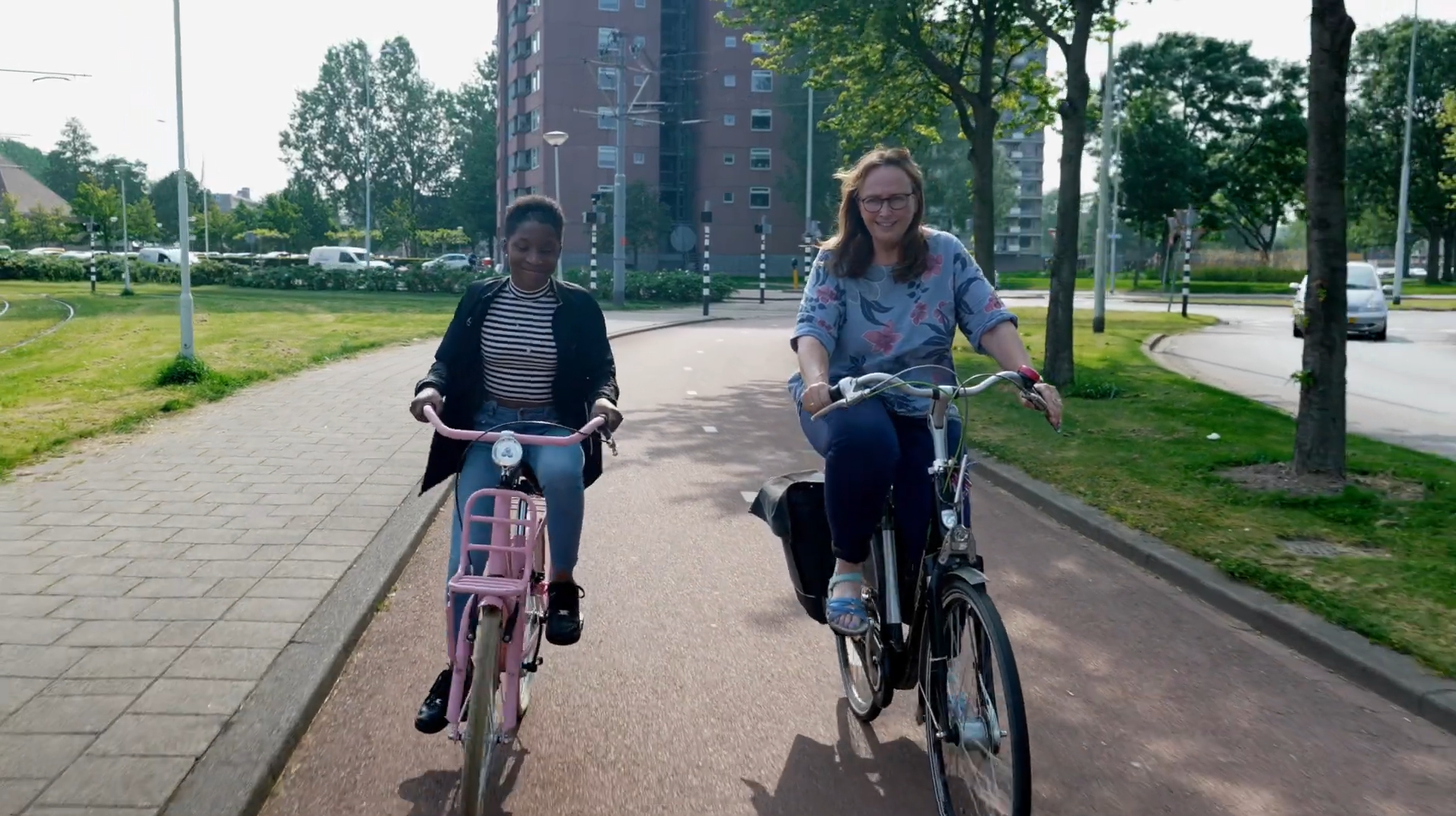 Visio-Kind-en-Jeugd-centrum-Rotterdam-slechtziend-blind.png Visio-Kind-en-Jeugd-centrum-Rotterdam-slechtziend-blind.png