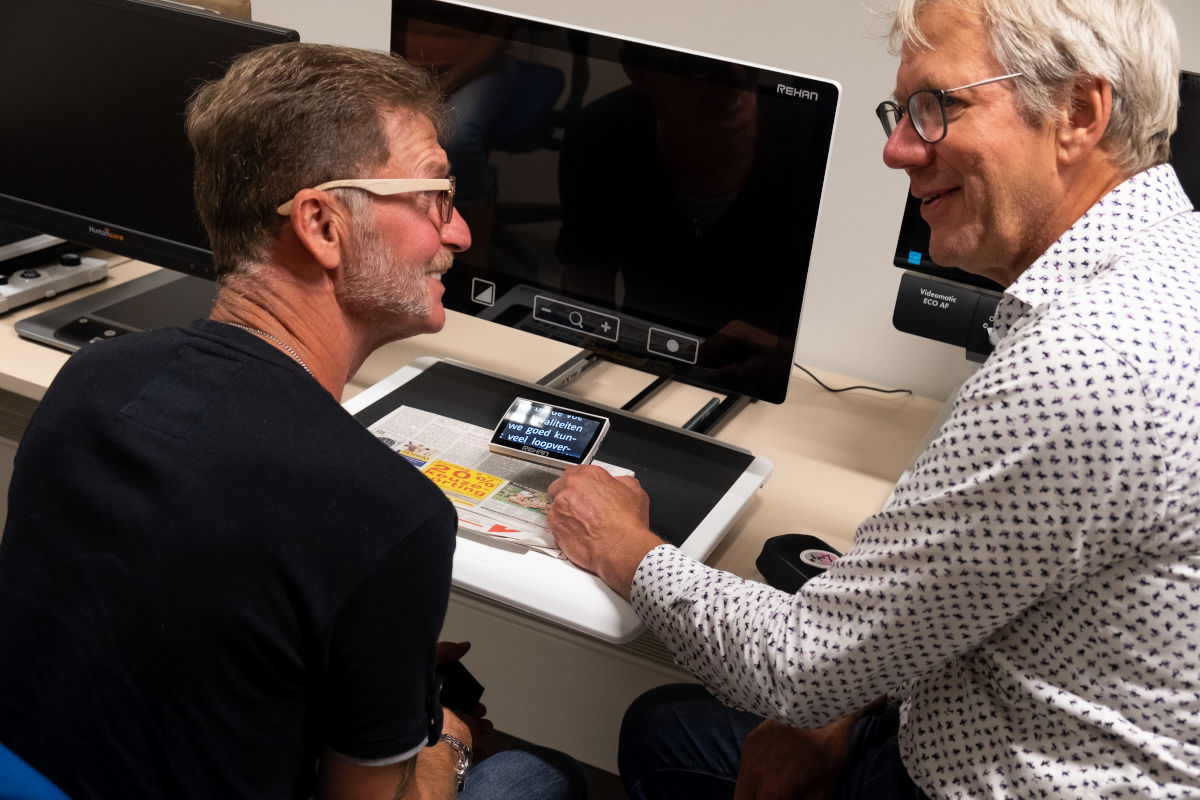 Header optometrist-meet-ogen-op-van-clie--nt.jpg Header optometrist-meet-ogen-op-van-clie--nt.jpg